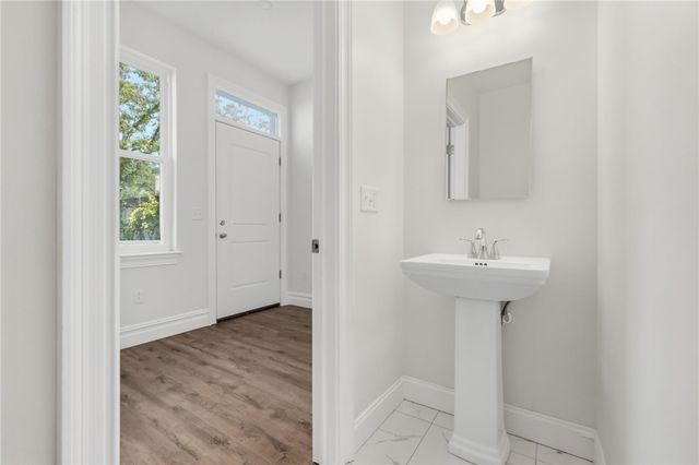 121 Shetland Street, Lincoln Larimer, PA 15206