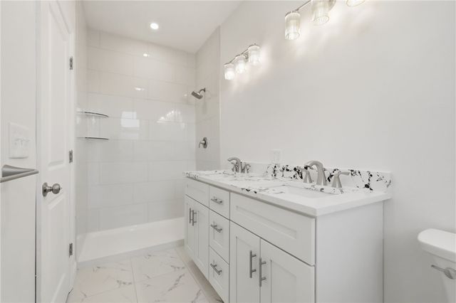 121 Shetland Street, Lincoln Larimer, PA 15206