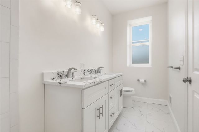 121 Shetland Street, Lincoln Larimer, PA 15206