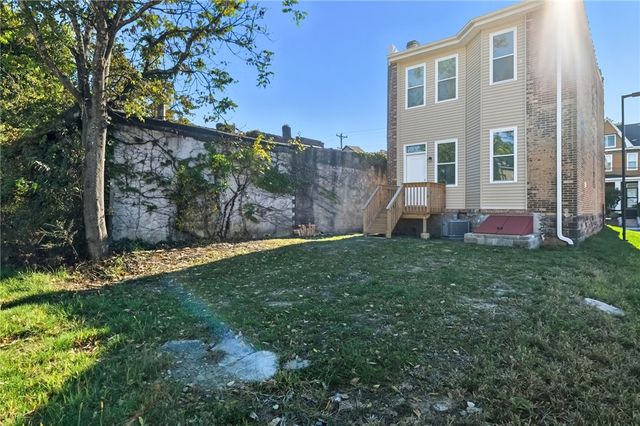 121 Shetland Street, Lincoln Larimer, PA 15206