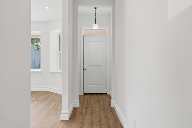 121 Shetland Street, Lincoln Larimer, PA 15206