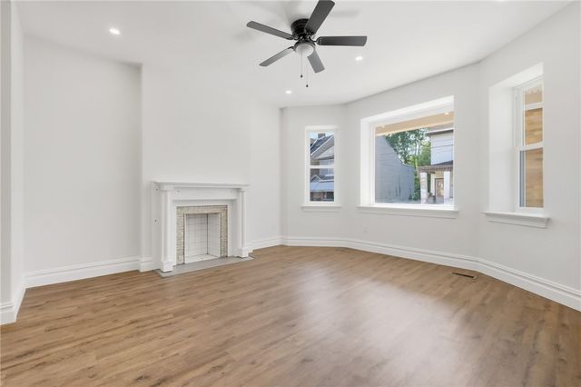 121 Shetland Street, Lincoln Larimer, PA 15206