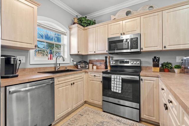 4140 Hibiscus Dr., Little River, SC 29566