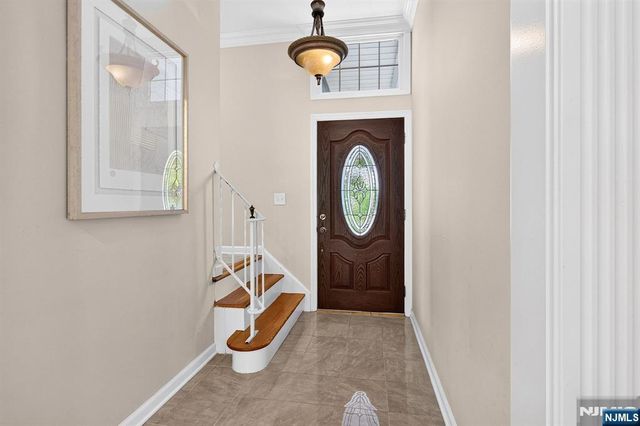 144 Gould, North Caldwell, NJ 07006
