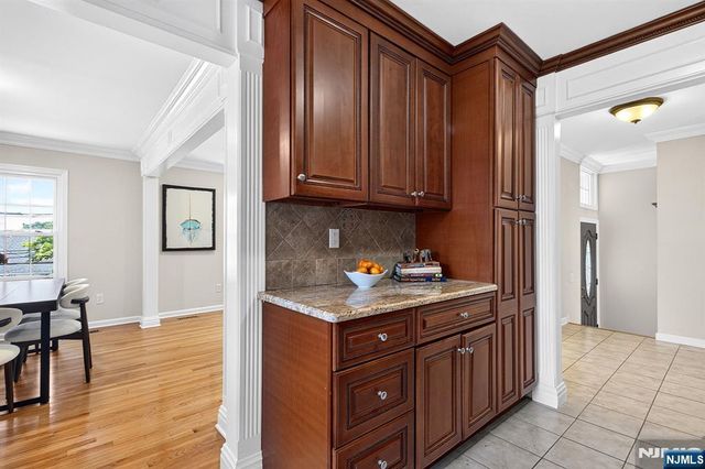 144 Gould, North Caldwell, NJ 07006