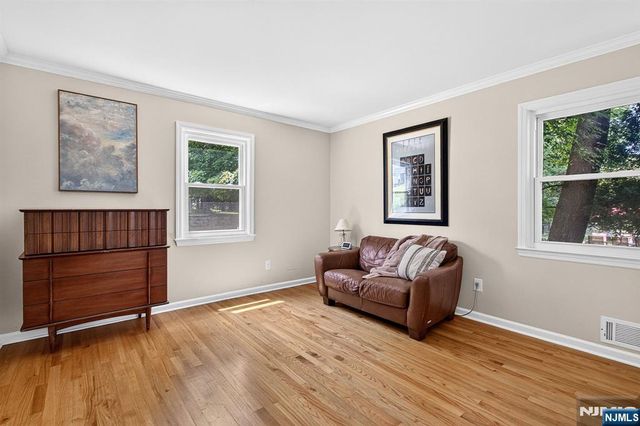 144 Gould, North Caldwell, NJ 07006