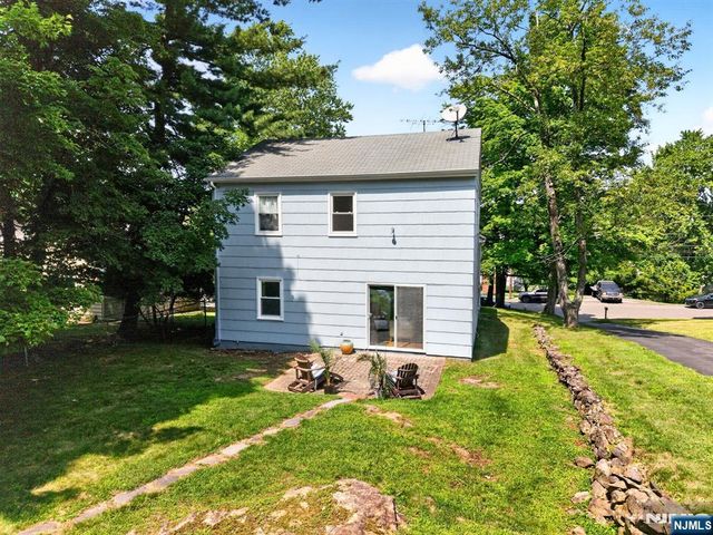 144 Gould, North Caldwell, NJ 07006