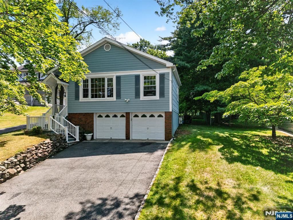 144 Gould, North Caldwell, NJ 07006