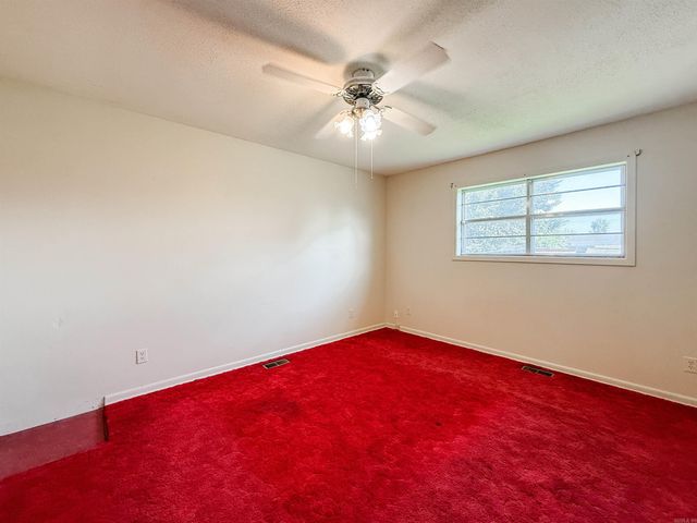 362 Barry St, Wynne, AR 72396