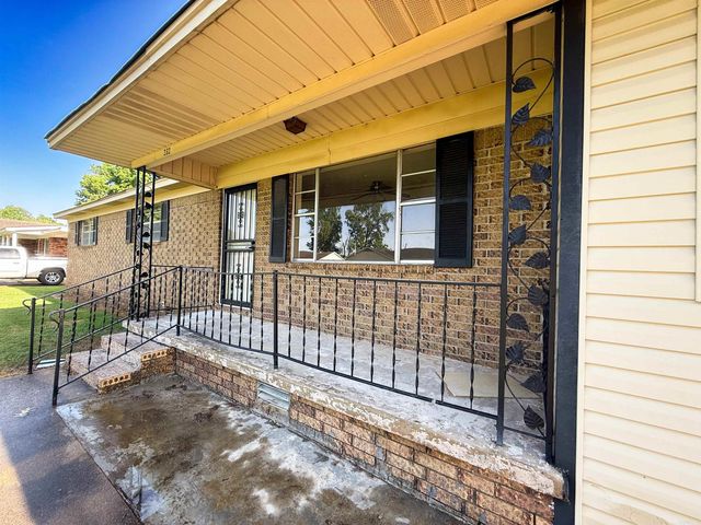 362 Barry St, Wynne, AR 72396