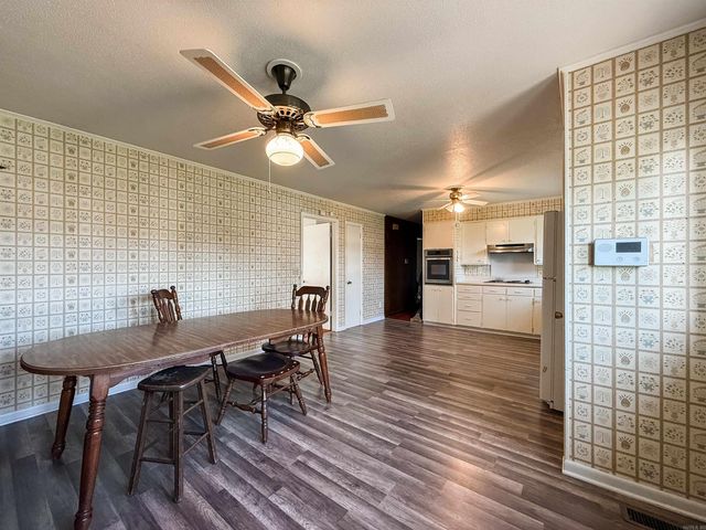 362 Barry St, Wynne, AR 72396