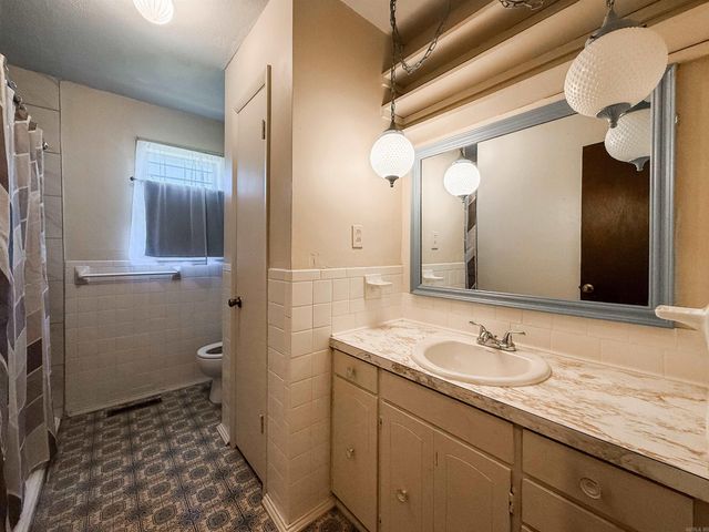 362 Barry St, Wynne, AR 72396