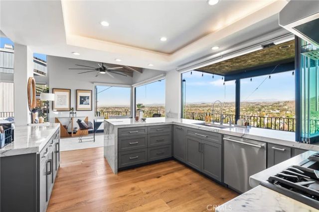 12348 Circula Panorama, North Tustin, CA 92705