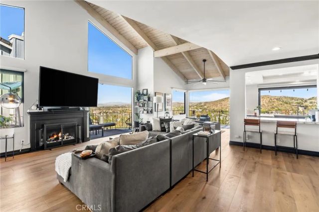 12348 Circula Panorama, North Tustin, CA 92705