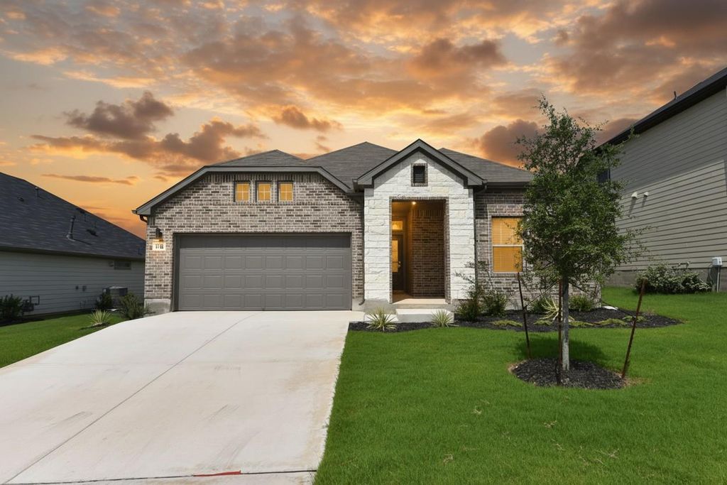108 Divisadero DR, Hutto, TX 78634