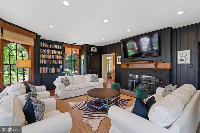 8 FARMINGTON CT, Chevy Chase, MD 20815