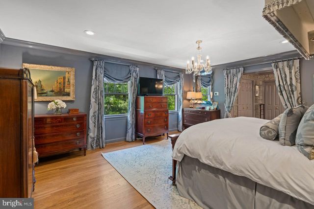 8 FARMINGTON CT, Chevy Chase, MD 20815