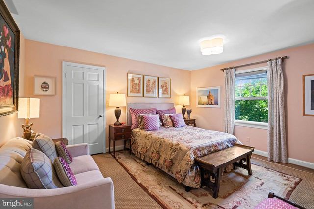 8 FARMINGTON CT, Chevy Chase, MD 20815