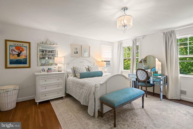 8 FARMINGTON CT, Chevy Chase, MD 20815