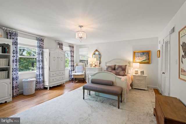 8 FARMINGTON CT, Chevy Chase, MD 20815