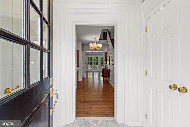 8 FARMINGTON CT, Chevy Chase, MD 20815