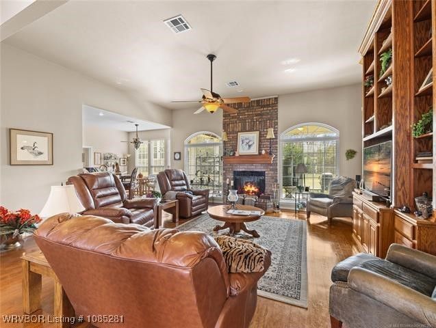 303 Nanih Waiya, Poteau, OK 74953