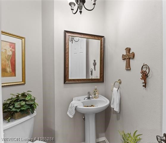 303 Nanih Waiya, Poteau, OK 74953