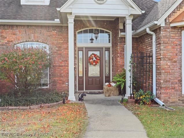 303 Nanih Waiya, Poteau, OK 74953