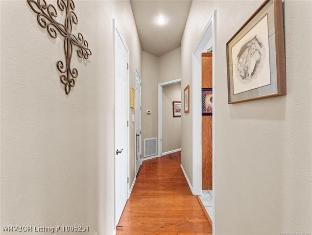 303 Nanih Waiya, Poteau, OK 74953