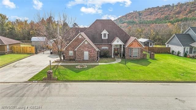 303 Nanih Waiya, Poteau, OK 74953