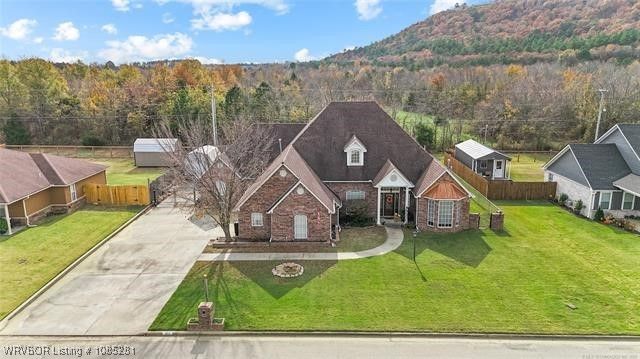 303 Nanih Waiya, Poteau, OK 74953