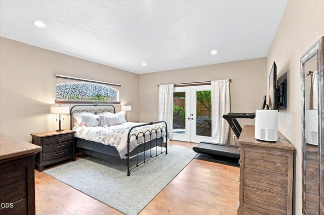 3716 Sherwood Park Drive, Medford, OR 97504