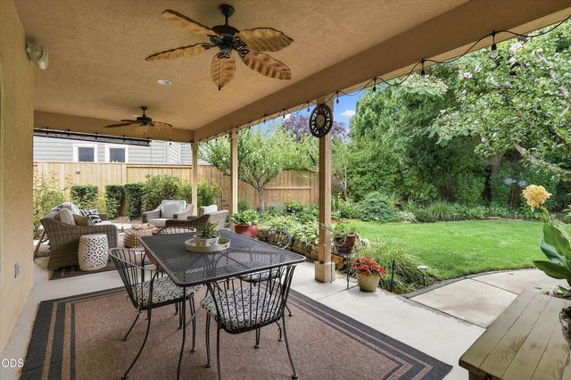 3716 Sherwood Park Drive, Medford, OR 97504