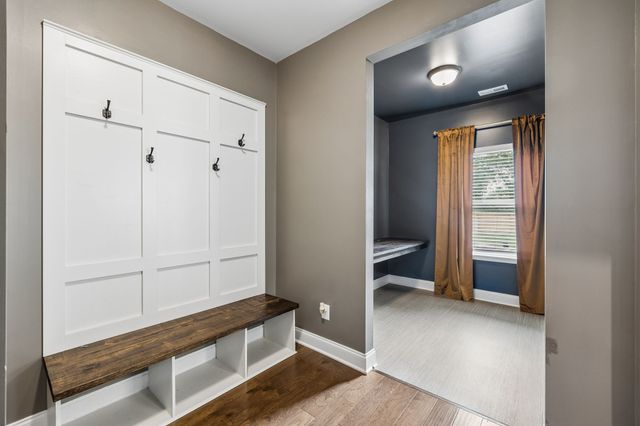 1364 Wentworth Dr, Gallatin, TN 37066