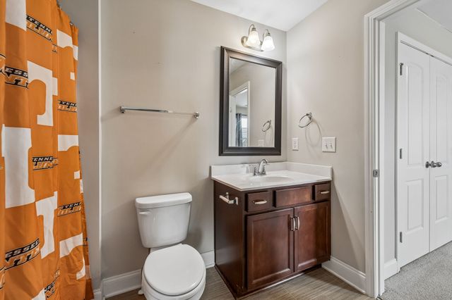 1364 Wentworth Dr, Gallatin, TN 37066