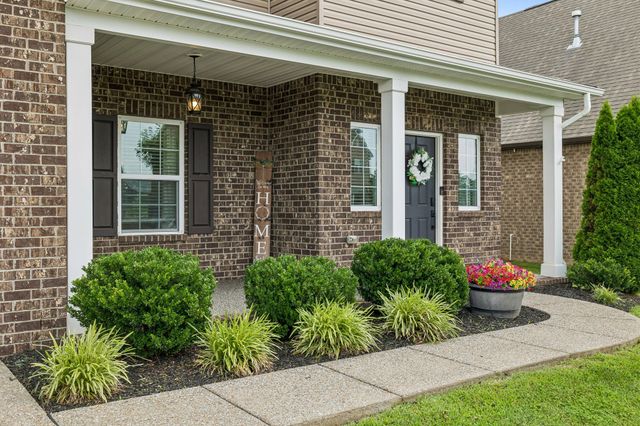 1364 Wentworth Dr, Gallatin, TN 37066