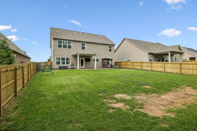 1364 Wentworth Dr, Gallatin, TN 37066