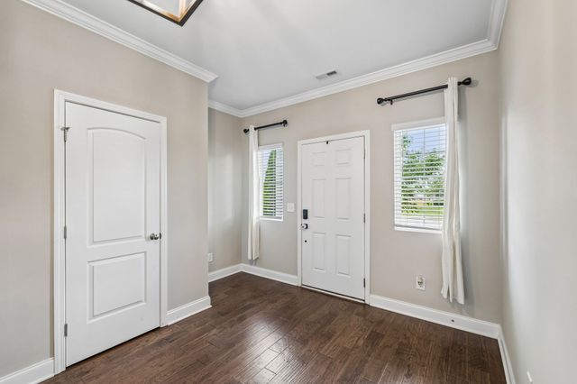 1364 Wentworth Dr, Gallatin, TN 37066