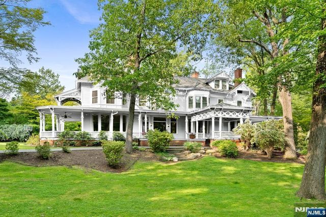 40 Highland Avenue, Millburn, NJ 07078