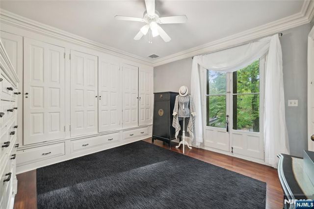 40 Highland Avenue, Millburn, NJ 07078