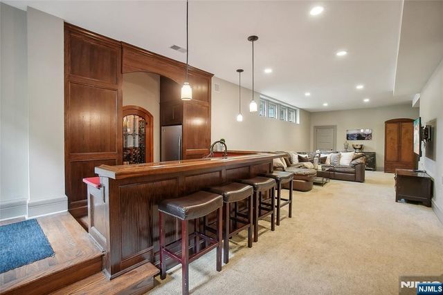 40 Highland Avenue, Millburn, NJ 07078