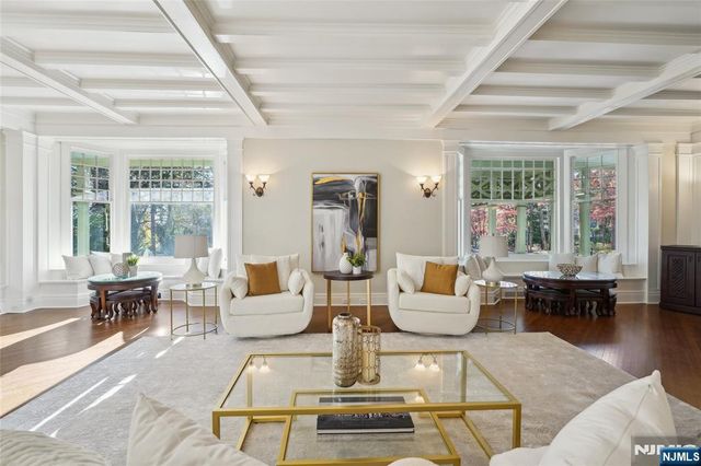 40 Highland Avenue, Millburn, NJ 07078