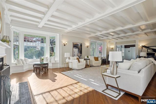 40 Highland Avenue, Millburn, NJ 07078