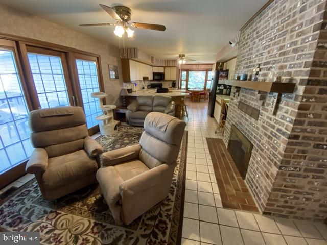 218 FAIRHILL DR, Wilmington, DE 19808