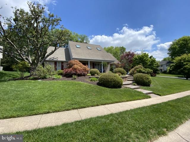 218 FAIRHILL DR, Wilmington, DE 19808