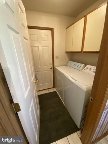 218 FAIRHILL DR, Wilmington, DE 19808