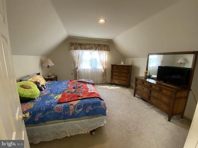 218 FAIRHILL DR, Wilmington, DE 19808