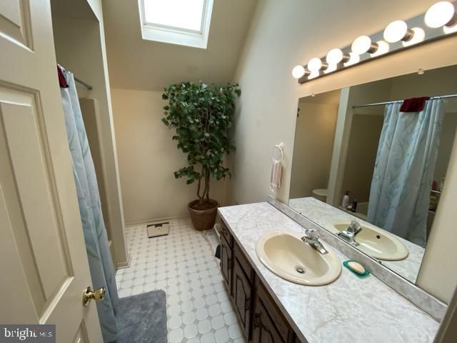 218 FAIRHILL DR, Wilmington, DE 19808