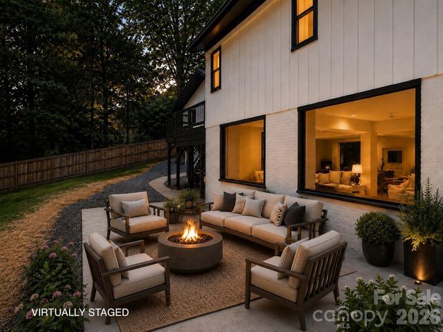 2600 Vardall Court, Charlotte, NC 28226