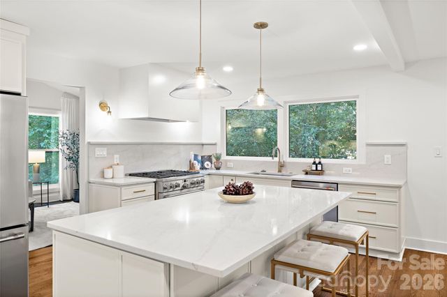 2600 Vardall Court, Charlotte, NC 28226